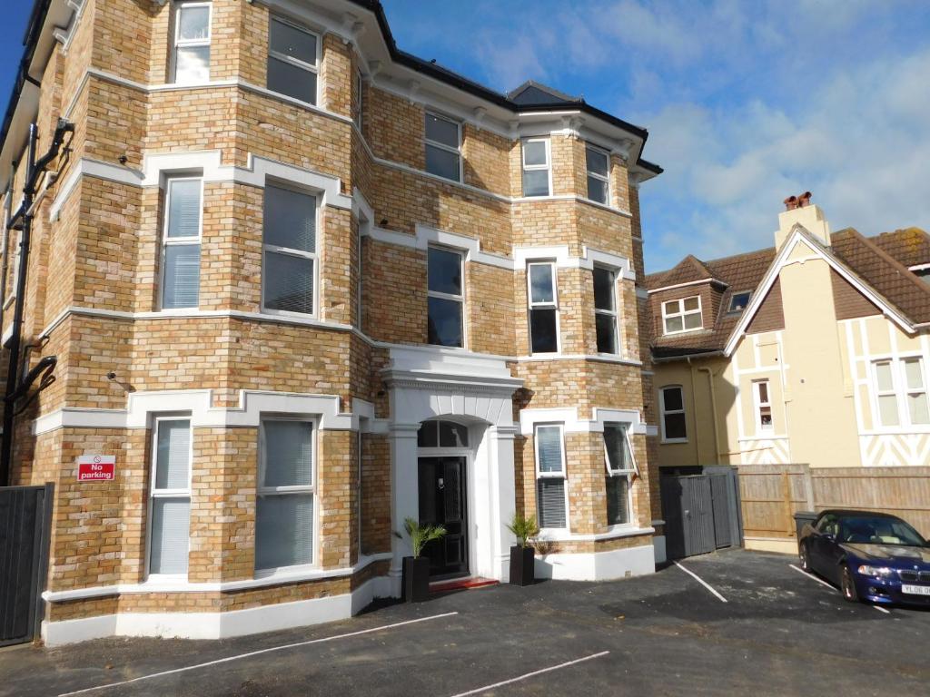 Stylish converted Victorian apartment