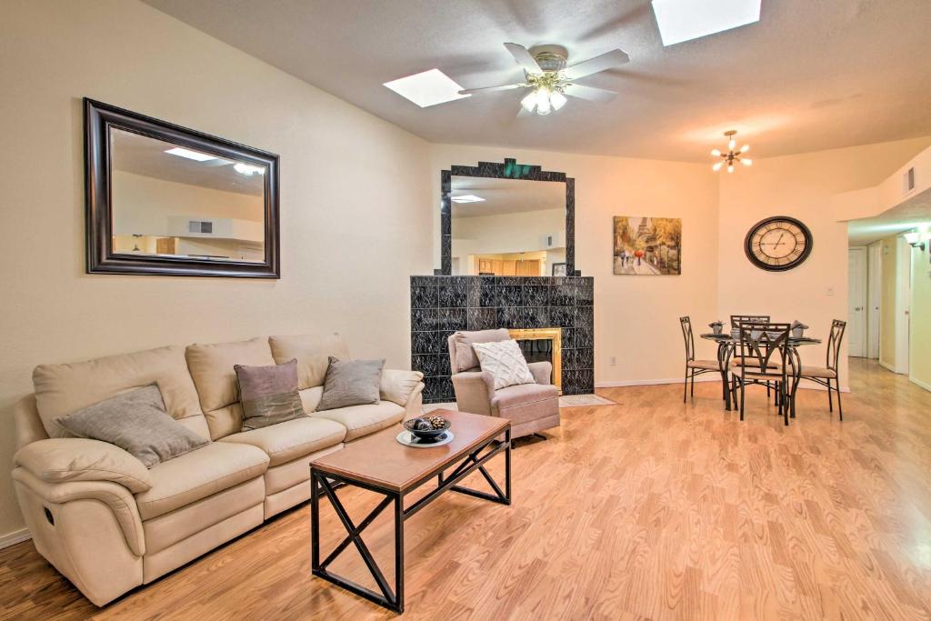 Comfy Albuquerque Townhome Less Than 6 Mi to Downtown