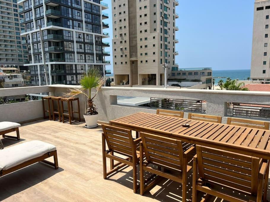 Beach Rooftop Apartment