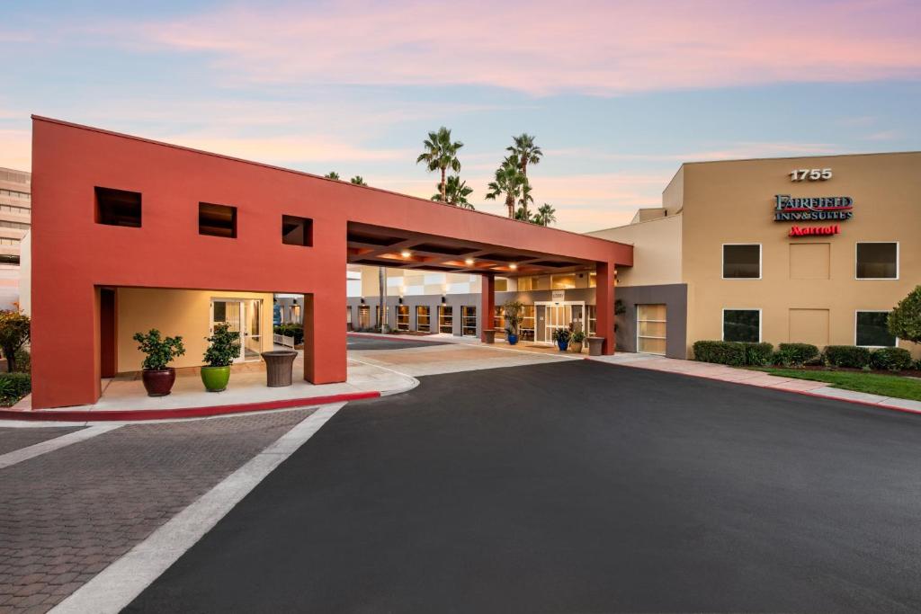 Fairfield Inn and Suites by Marriott San Jose Airport