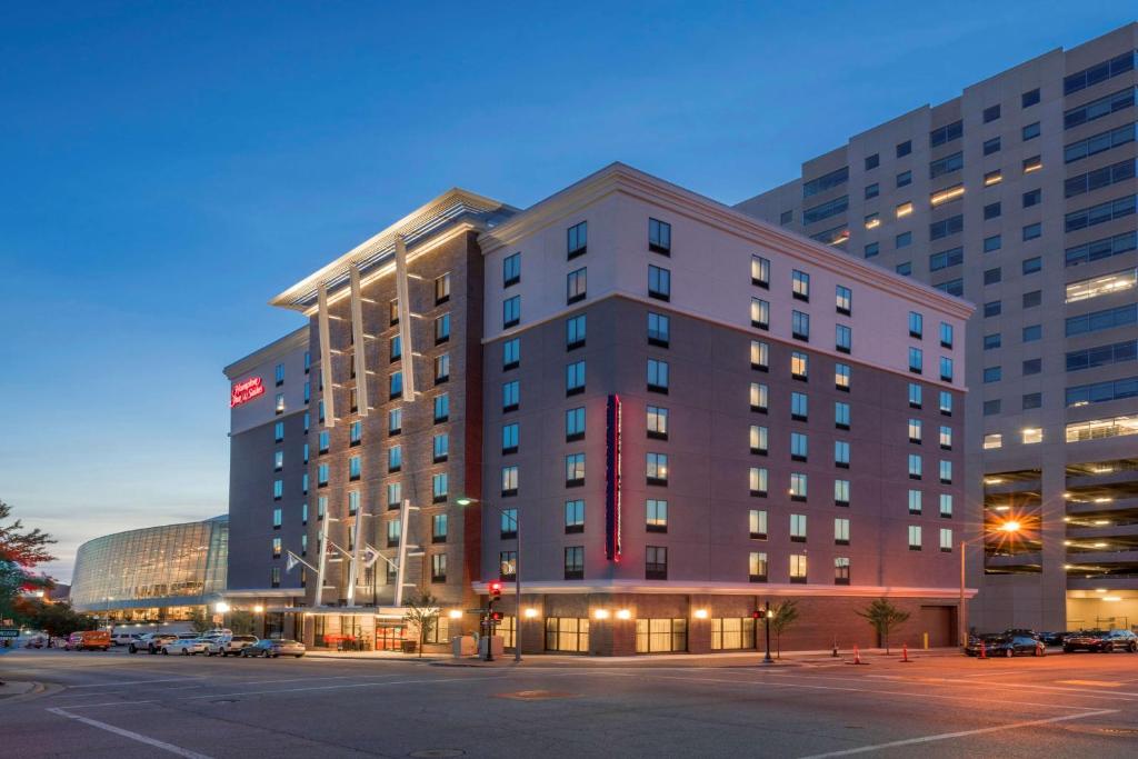 Hampton Inn & Suites Tulsa Downtown, Ok