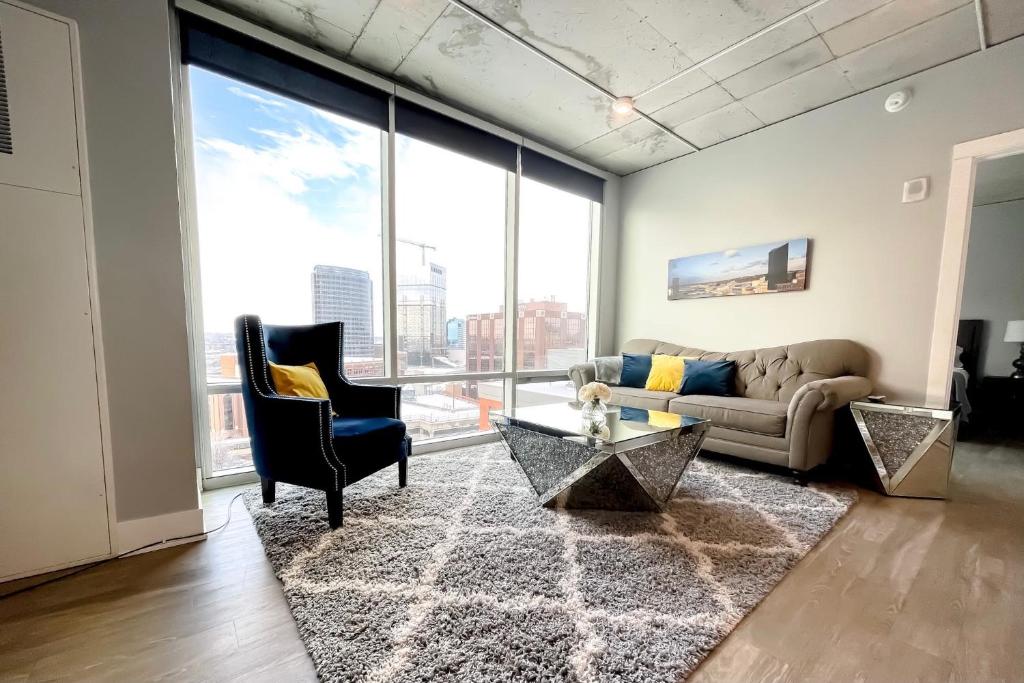 Luxury 2BR Penthouse in Downtown GR