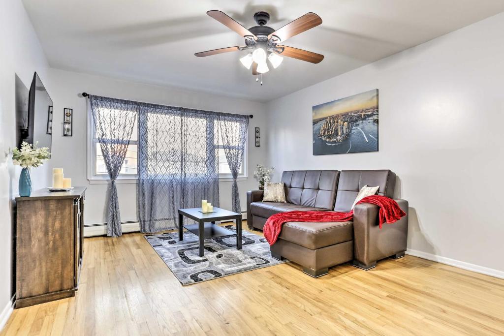 Ideally Located Jersey City Home, 8 Mi to NYC