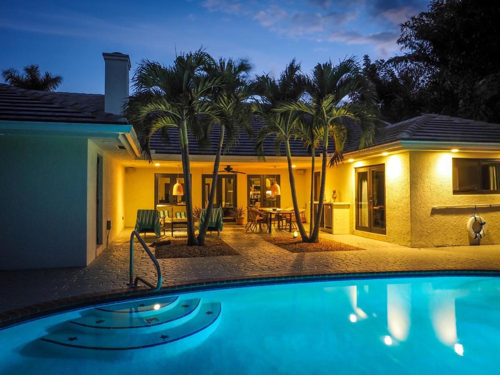 Dolphin Retreat - East Boca Raton