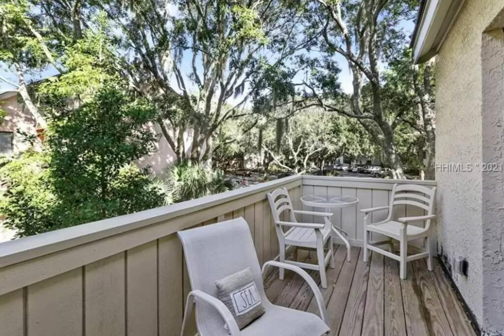 New Pics! Harbour Town 3BR/3BA - Pool Access - Book Now