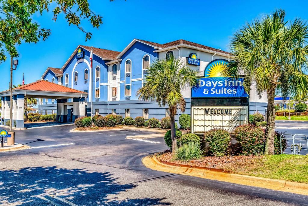 Days Inn & Suites by Wyndham Prattville-Montgomery