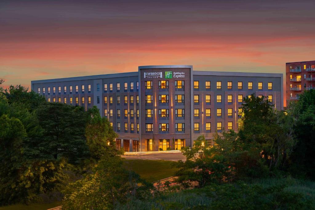 Holiday Inn Express - Boston South - Quincy, an IHG Hotel