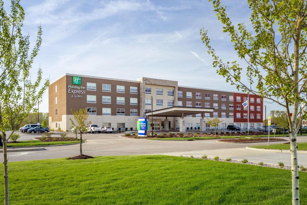 Holiday Inn Express & Suites Hammond, an IHG Hotel