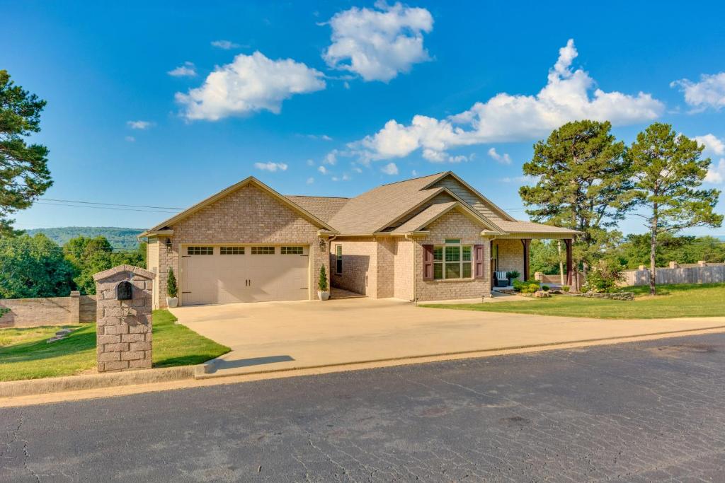 Russellville Home Near Hiking and Lake Access!