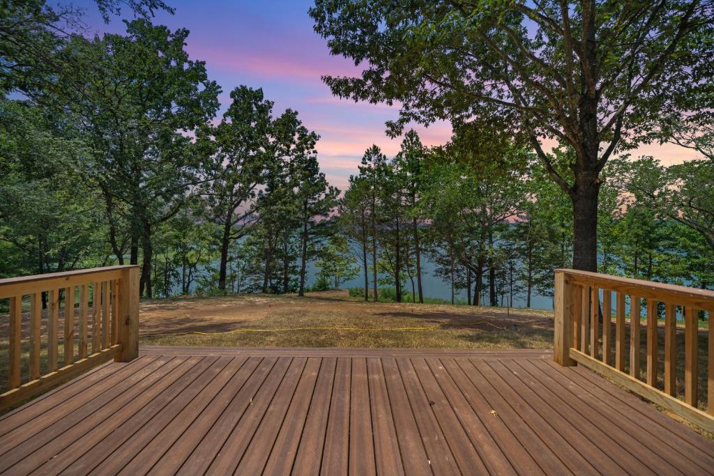 Nordins Lake House Peaceful Lakefront Hideaway on Delaware Bay