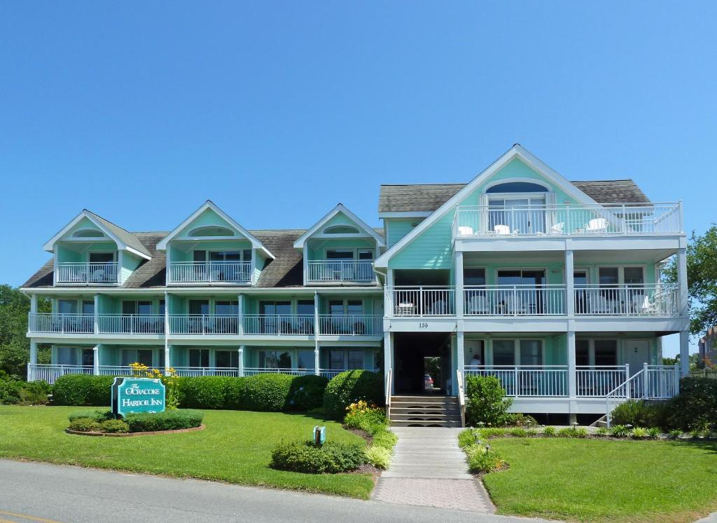 The Ocracoke Harbor Inn