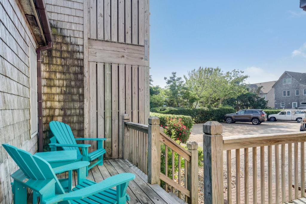 Courtyard Villas on Silver Lake