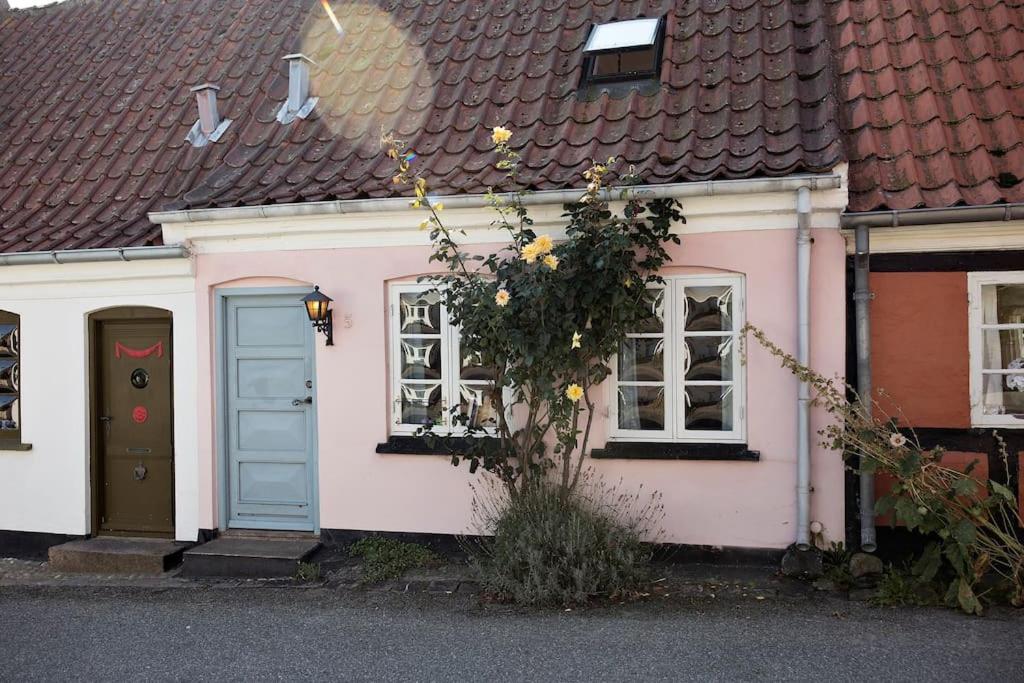 Skønt fiskerhus. Tæt på by, havn og havet